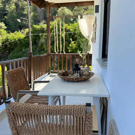 Bay Leaves Apartament